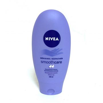Nivea Smooth Care Hand Cream (Tube) 100ml